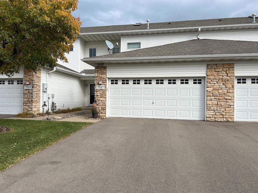 7517 5th St N, Saint Paul, MN 55128 - photo 1