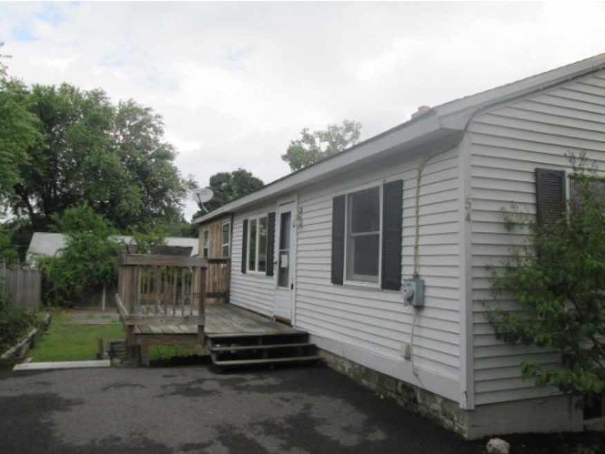 54 Pennichuck St, Nashua, NH 03064 - photo 1