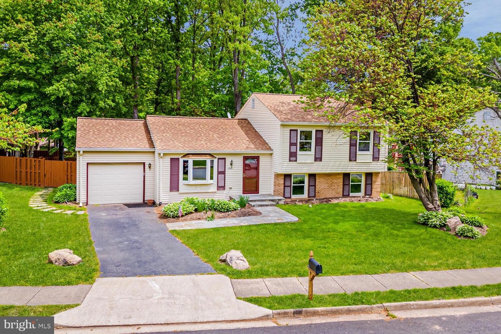 1539 Powells Tavern Place, Herndon, VA 20170 - photo 1