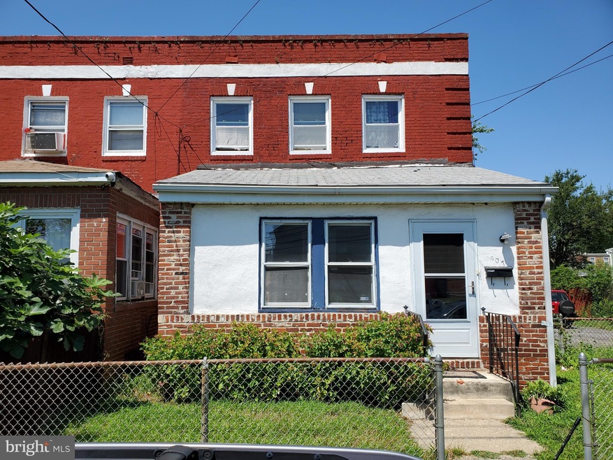 907 Fairview St, Camden, NJ 08104 - photo 1