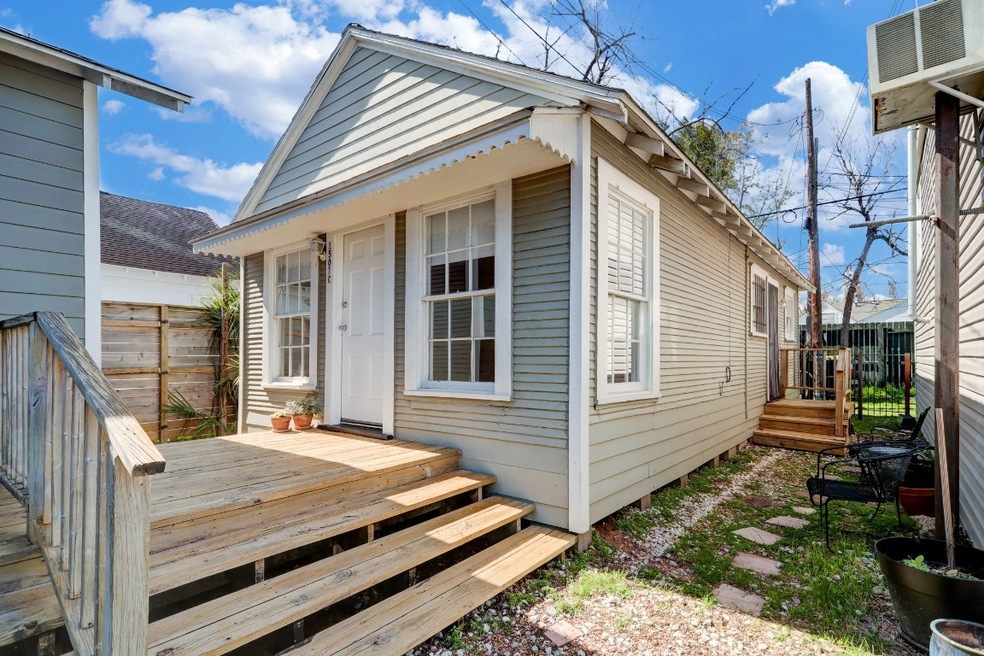1507 Enid St unit C, Houston, TX 77009 - photo 1