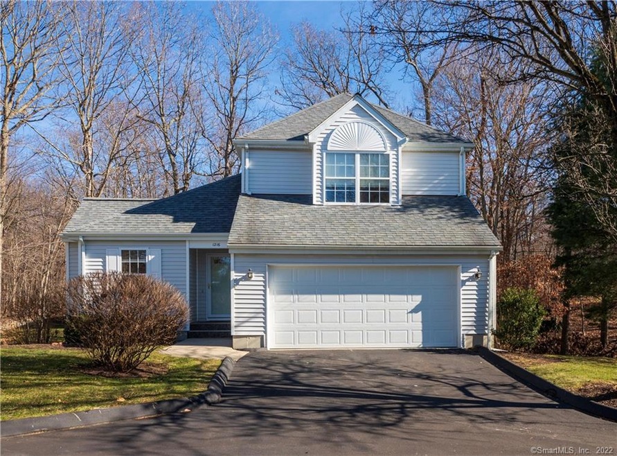 1216 Foxboro Dr unit 1216, Norwalk, CT 06851 - photo 1