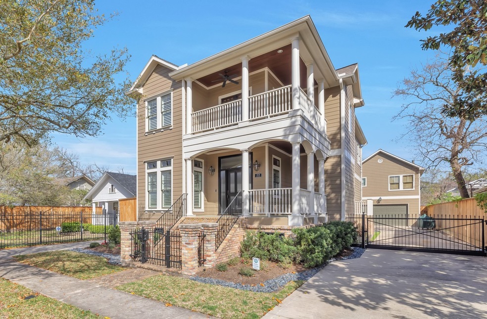 1838 Arlington St, Houston, TX 77008 - photo 1