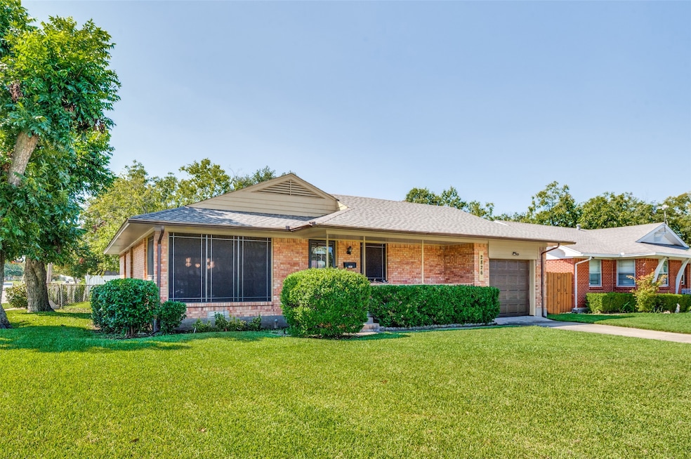 Pending $239,999 • Co-Listing Agent