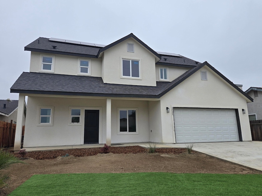 2032 E Pershing Ave, Visalia, CA 93292 - photo 1