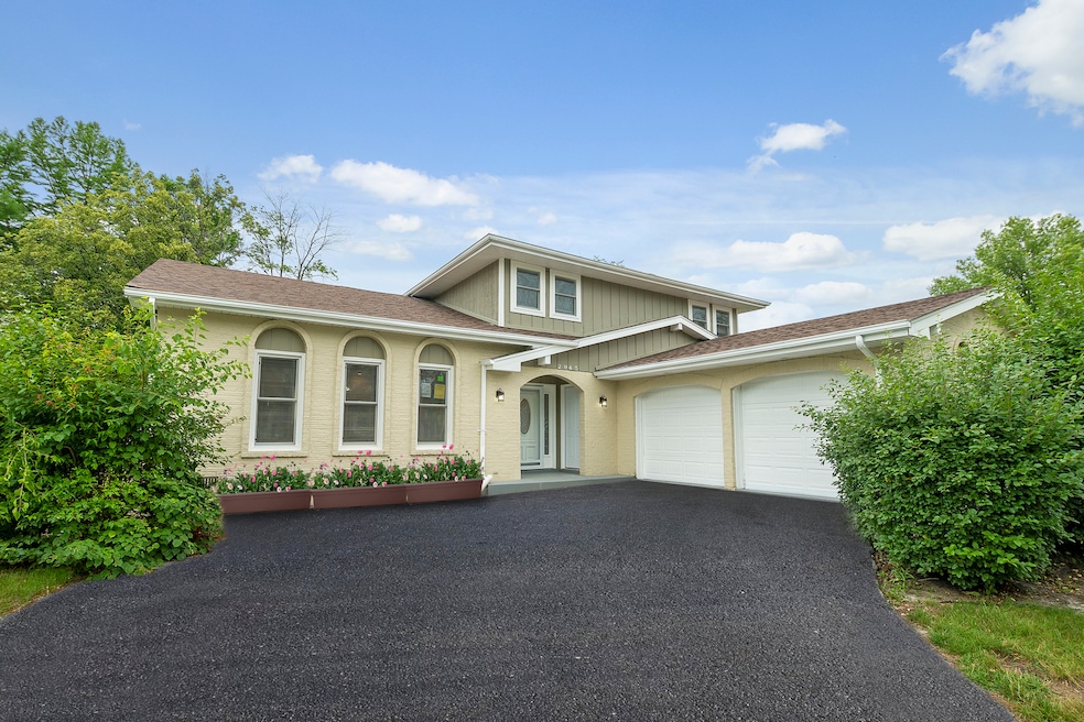 2945 Alexander Crescent, Flossmoor, IL 60422 - photo 1