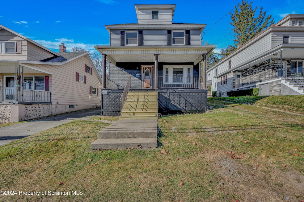 903 Throop St, Scranton, PA 18519 - photo 1