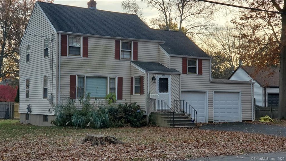 485 Connors Ln, Stratford, CT 06614 - photo 1