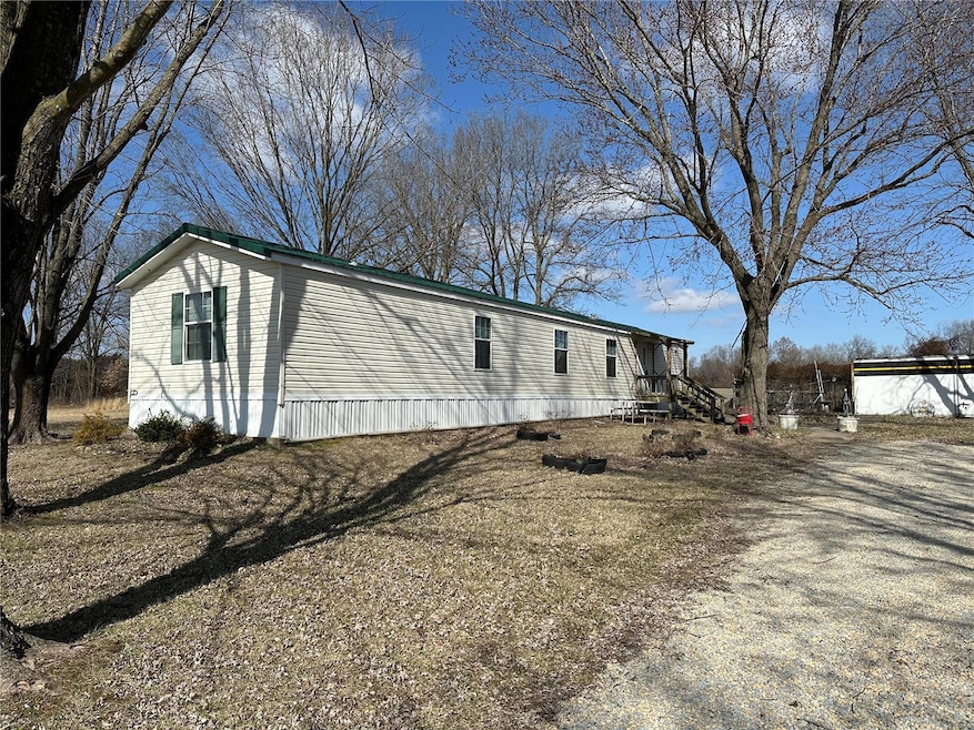 4417 Hildebrecht Rd, Farmington, MO 63640 - photo 1