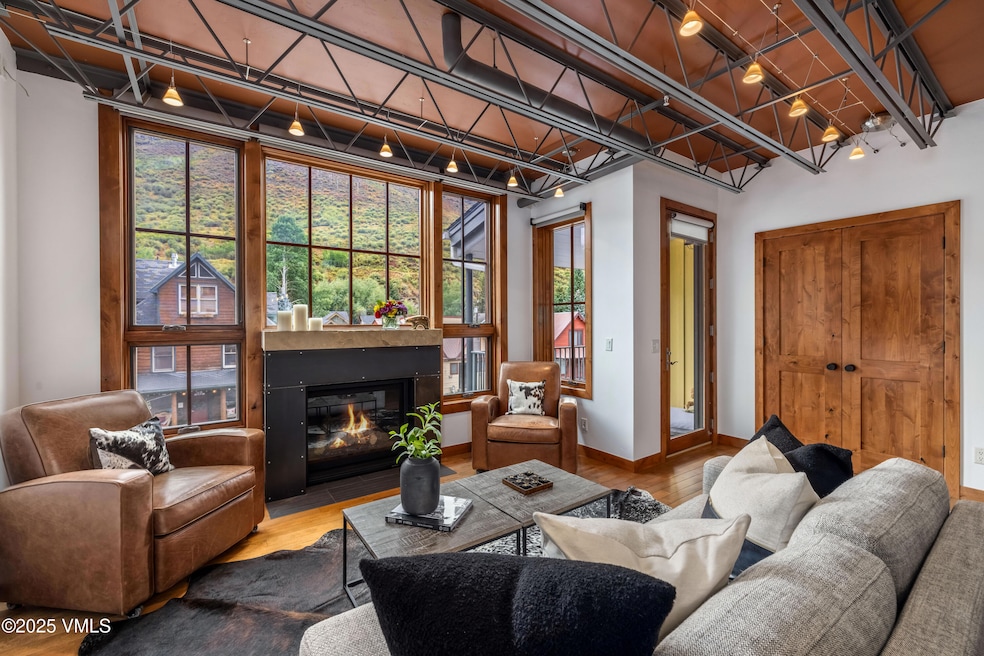 For Sale $1,495,000 • Co-Listing Agent