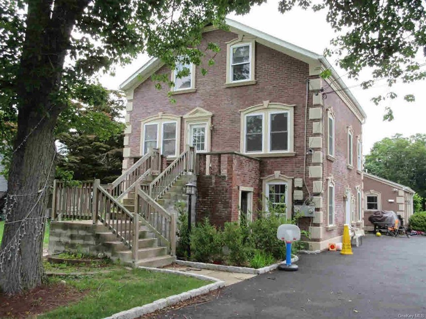 125 Osborne Hill Rd unit 1, Fishkill, NY 12524 - photo 1