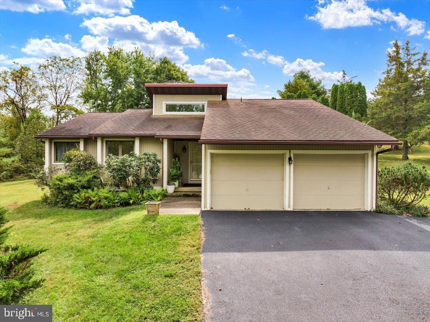 5189 Sweitzer Rd, Mohnton, PA 19540 - photo 1