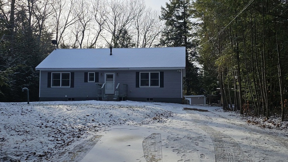 11 Meredith Ln, Barnstead, NH 03225 - photo 1