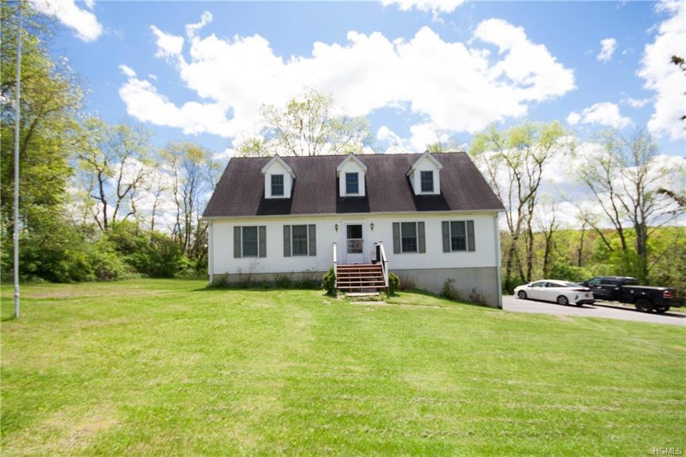 96 Hoof Print Rd, Millbrook, NY 12545 - photo 1