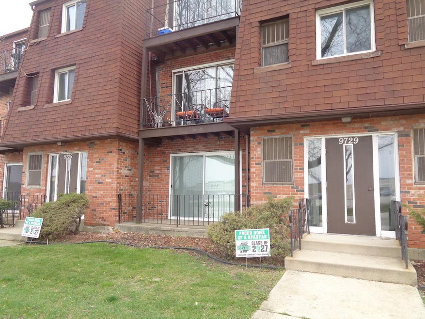 9729 Ridgeland Ave unit 102, Oak Lawn, IL 60453 - photo 1
