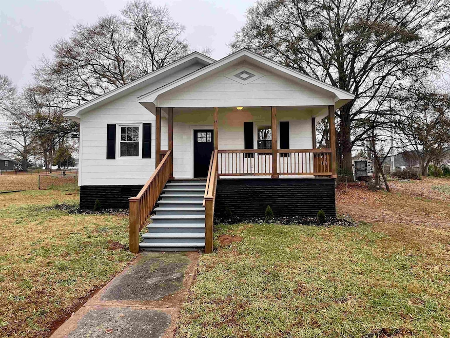 15 2nd St, Inman, SC 29349 - photo 1