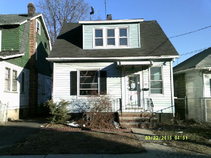 118 Maple Ave, Newark, NJ 07112 - photo 1
