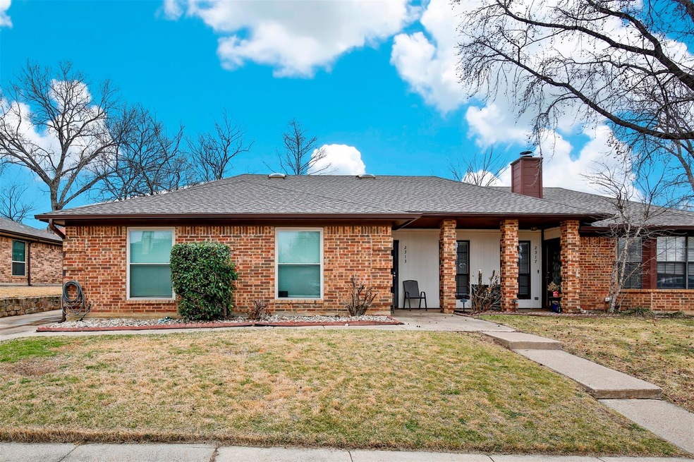 2313 Oakmont Dr, Bedford, TX 76022 - photo 1