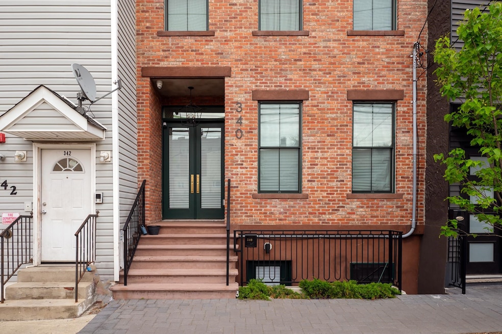 340 Randolph Ave unit 1, Jersey City, NJ 07304 - photo 1