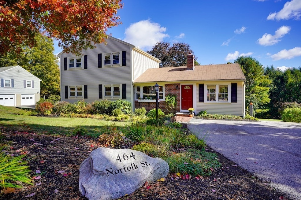464 Norfolk St, Holliston, MA 01746 - photo 1