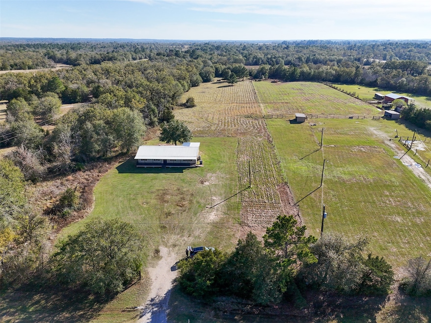 14968 Fm 1696 Rd, Bedias, TX 77831 - photo 1