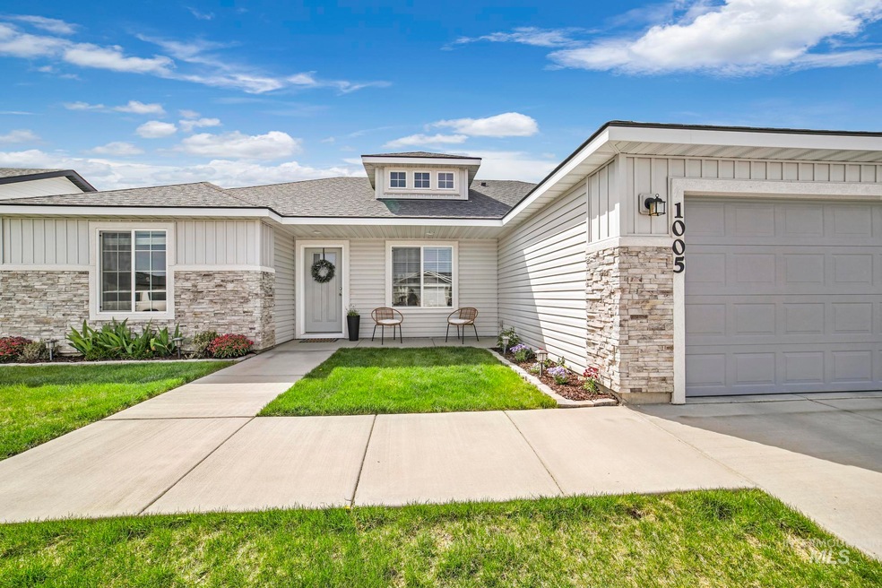 1005 Birchton Loop, Twin Falls, ID 83301 - photo 1