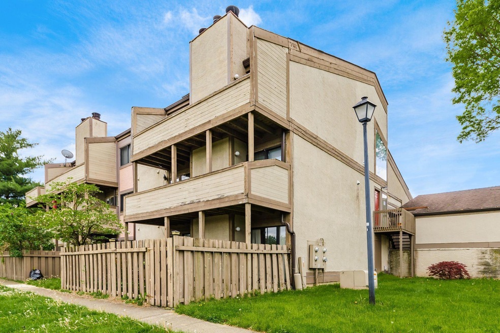 002__g donalda ct exterior-02