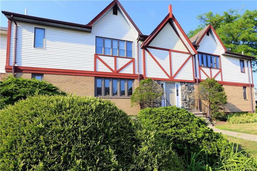 2 Somerset Dr unit 27K, Suffern, NY 10901 - photo 1