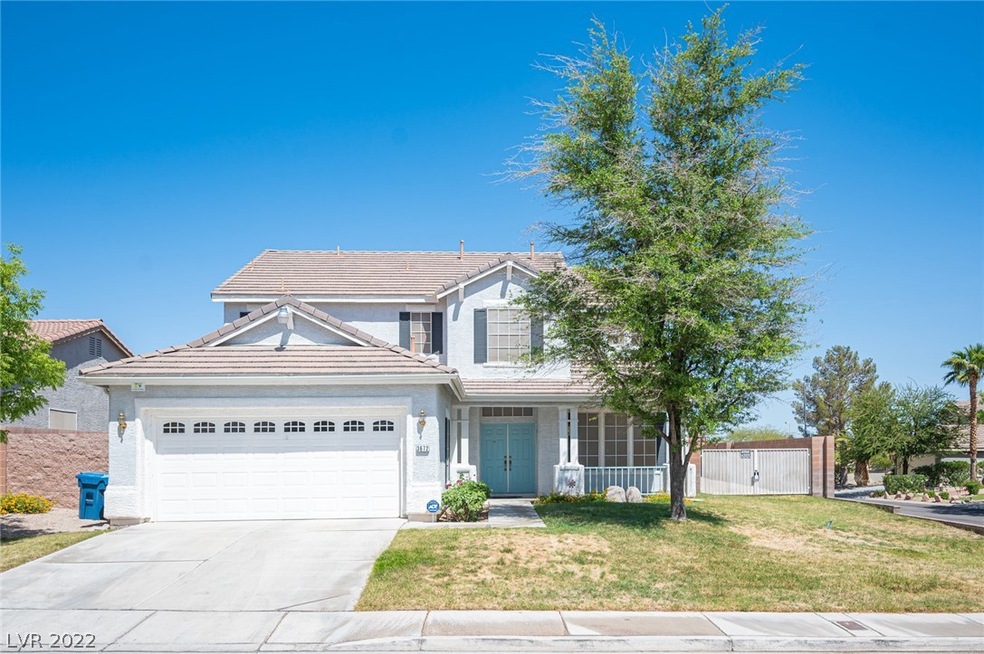 Welcome to your charming home! Conveniently locate