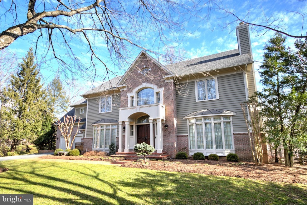 11205 Bright Pond Ln, Reston, VA 20194 - photo 1