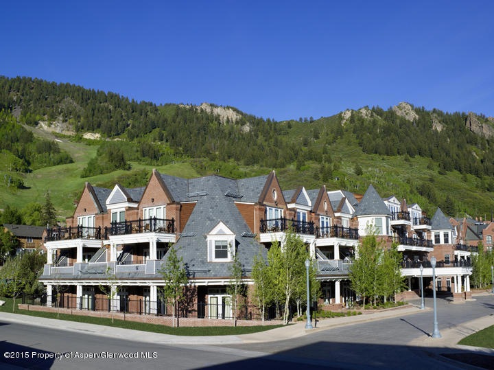 415 E Dean Unit 12 Week 34, Aspen, CO 81611 - photo 1