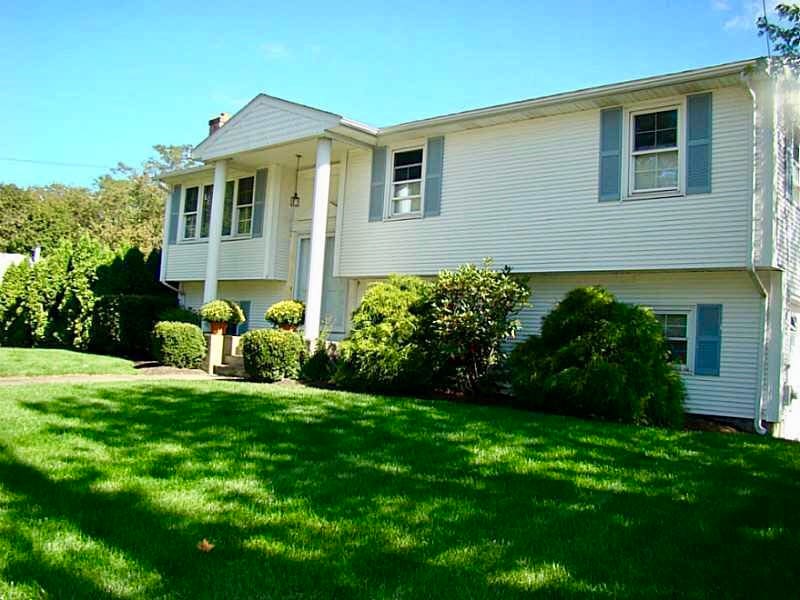 37 Austin Ave, Greenville, RI 02828 - photo 1