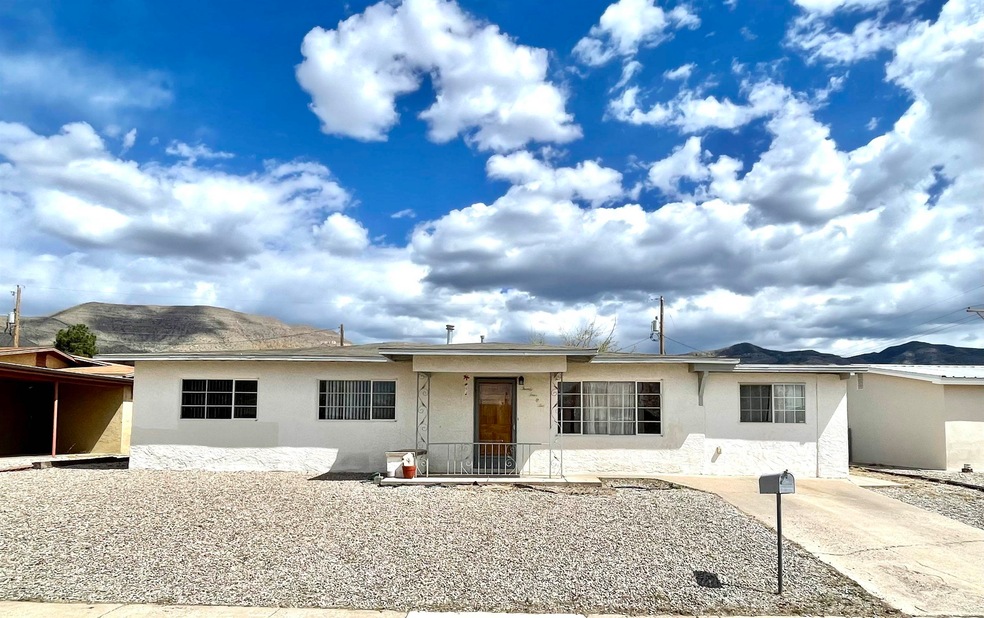 2402 Westminster Ave, Alamogordo, NM 88310 - photo 1