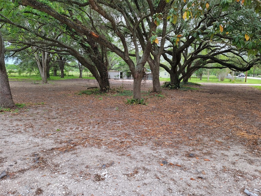 15914 County Road 191, Alvin, TX 77511 - photo 1