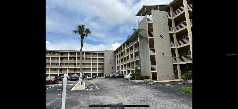 3600 Lake Bayshore Dr unit 221, Bradenton, FL 34205 - photo 1
