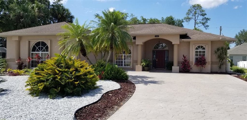 Beautiful Florida Home Awaits You......