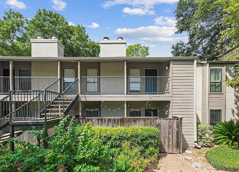 Welcome home to 1100 Augusta Drive #3 in the quiet condo community of The Woods on Augusta! This gorgeous 1 bedroom, 1 bath condo is situated on the 1st level and is filled with modern updates!