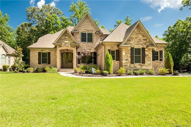 This is the home you've been waiting for.  Beautif