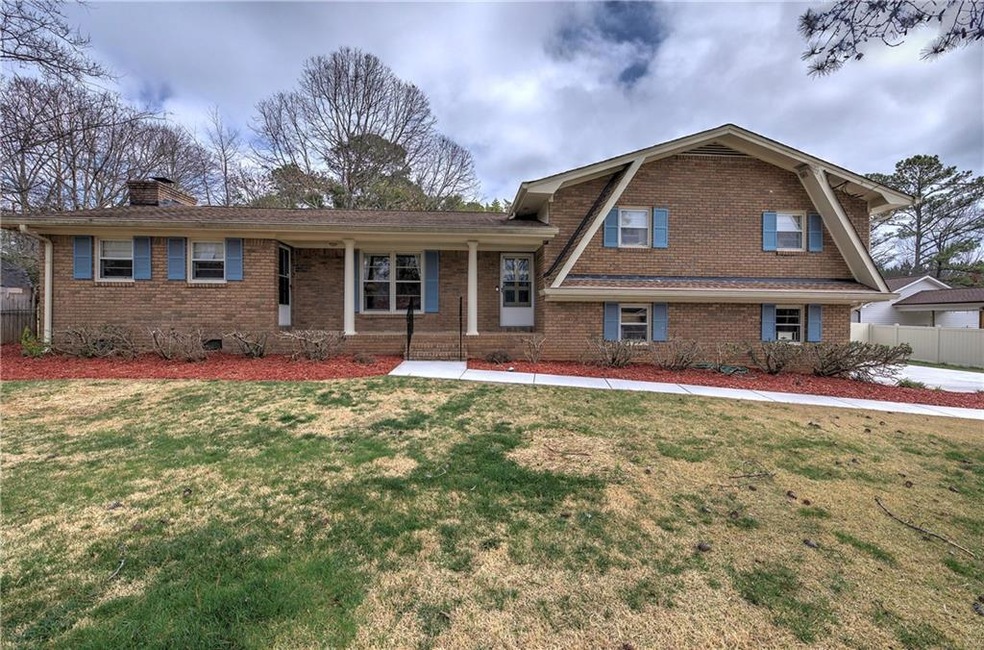 2810 Foothill Trail, Marietta, GA 30066 - photo 1