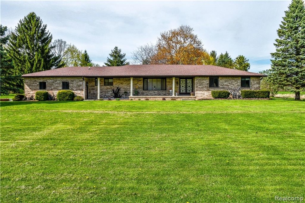 5302 W Dodge Rd, Clio, MI 48420 - photo 1