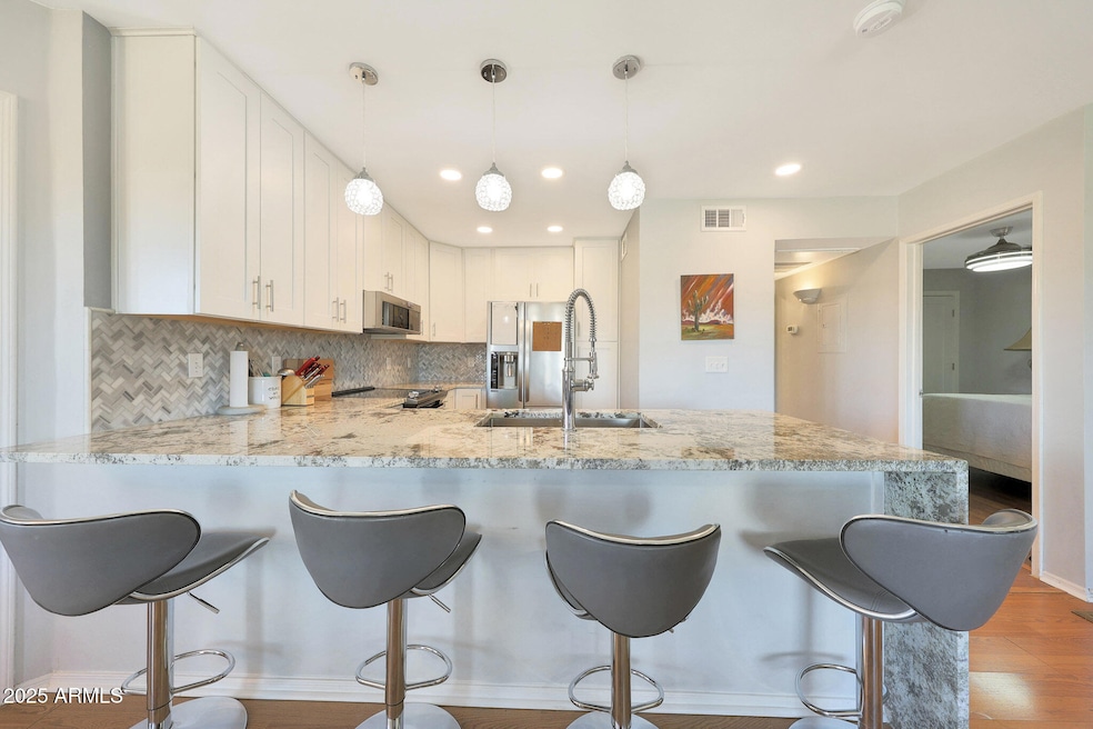 Under Contract $389,000