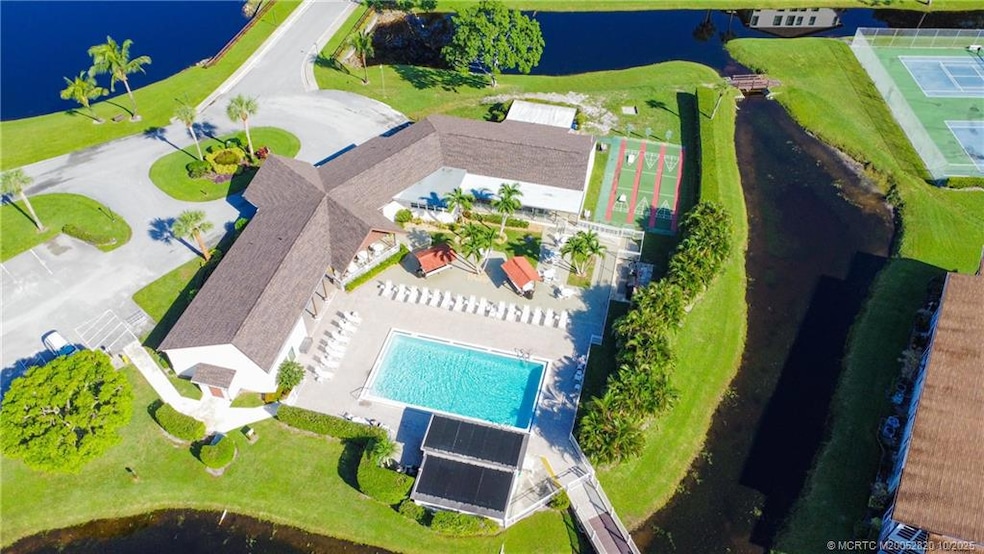 Welcome to Twin Lakes South- Perfect Stuart Location- Walk, Bike or a Quick Drive to Cafes, Banks, Grocery Stores, Restaurants and so very close to Beaches! Clubhouse Complex with Pool, Tennis, Pickleball, Gym Area, Shuffleboard, Billiards, Library