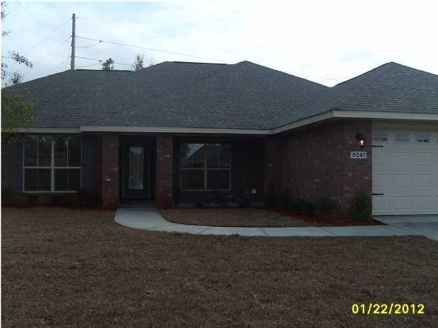 2240 sq ft features 4/2  split plan. This plan is 