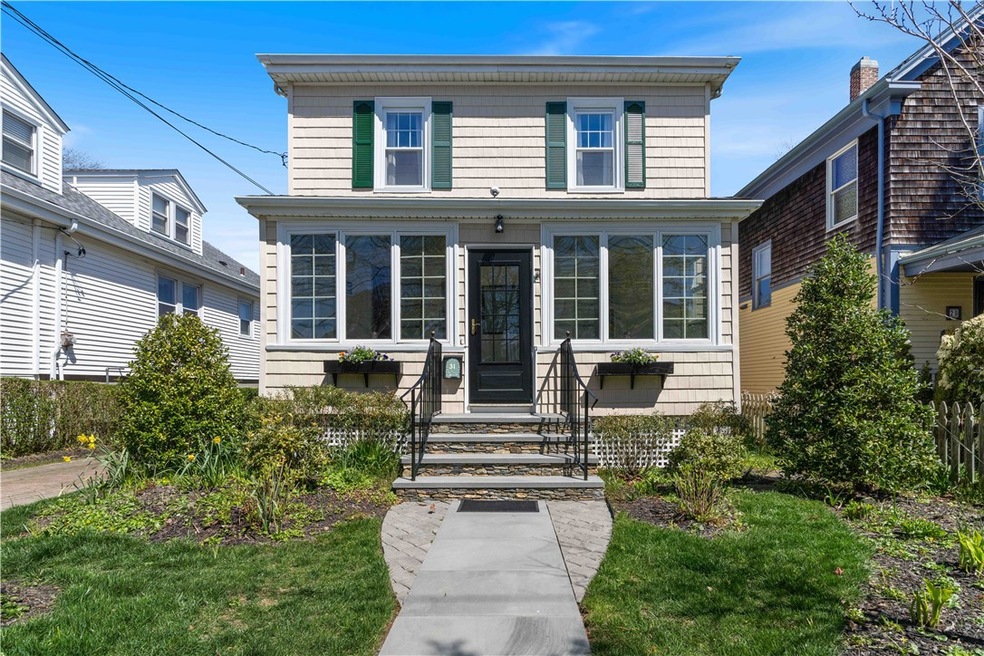 31 Harrison Ave, Newport, RI 02840 - photo 1