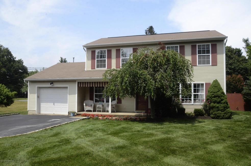 9 Center St, Eatontown, NJ 07724 - photo 1