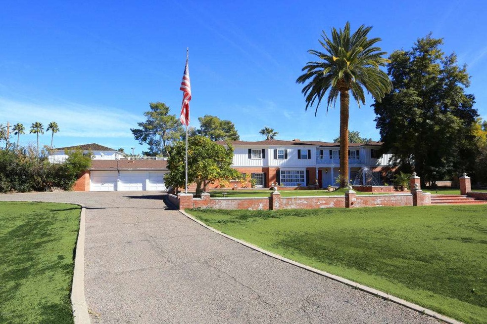 Entrance driveway