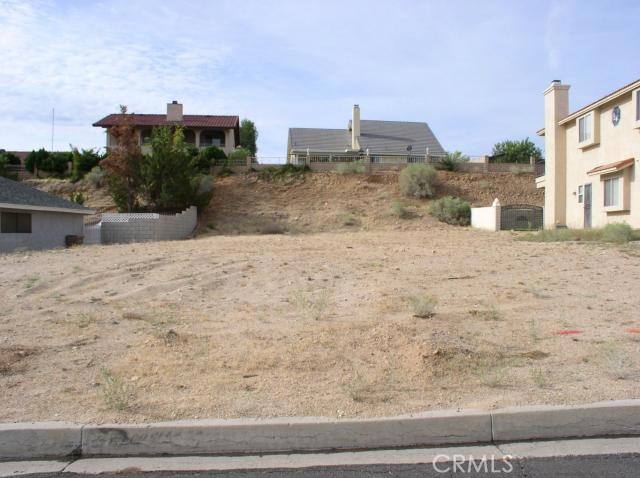 18153 Country Glen Dr, Victorville, CA 92392 - photo 1