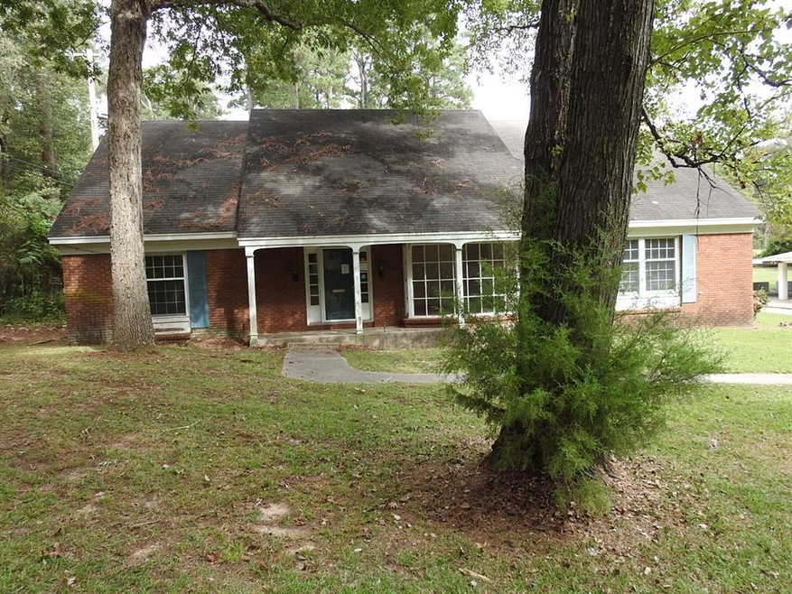 Exterior Front View