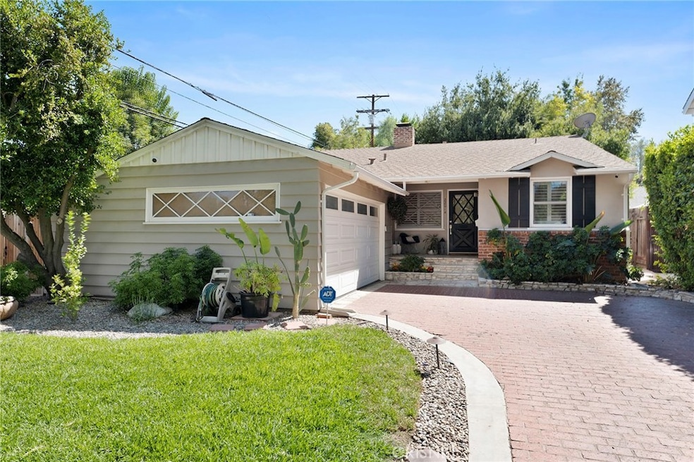 22014 Providencia St, Woodland Hills, CA 91364 - photo 1