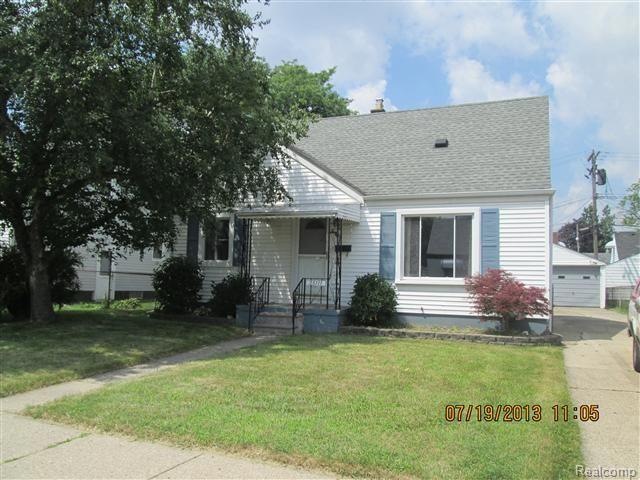 25111 Buick St, Roseville, MI 48066 - photo 1